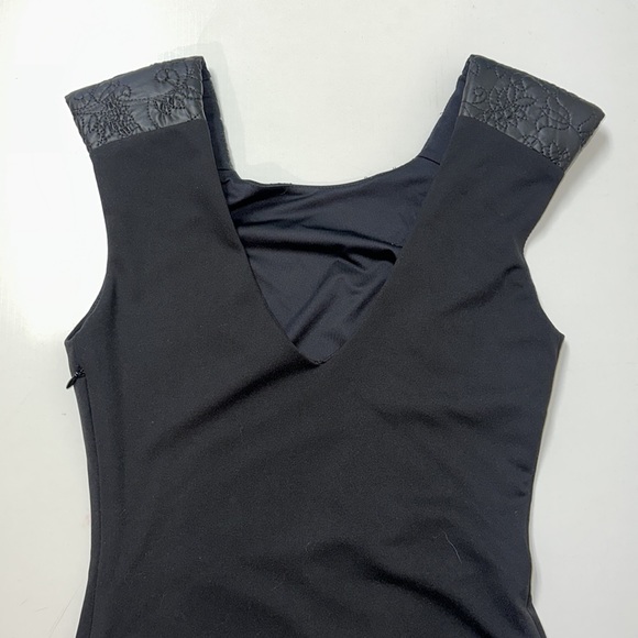 Guess Little Black Dress - Picture 5 of 9